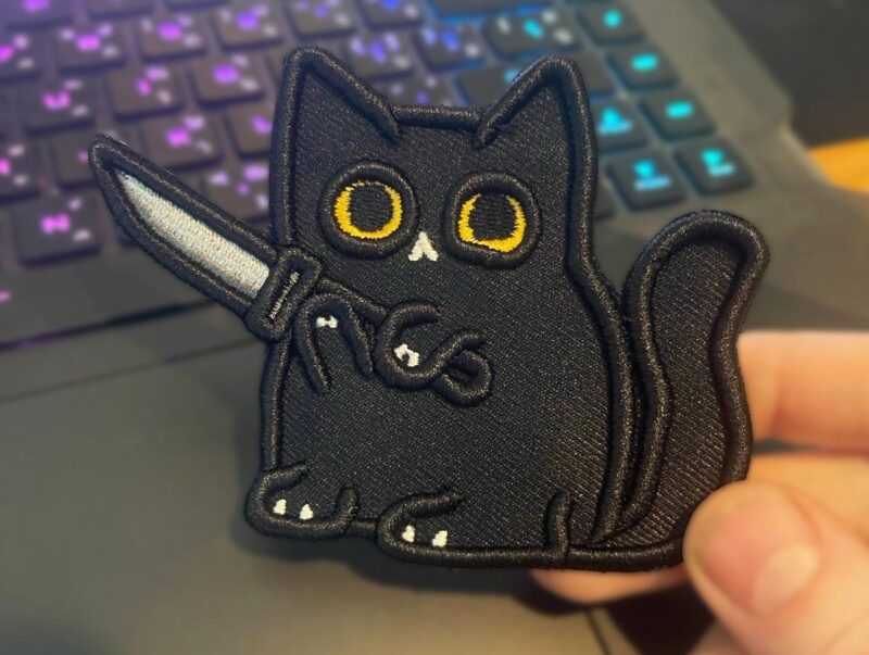 Crazy Cat with Knife Embroidered Patch - รูปภาพ 2
